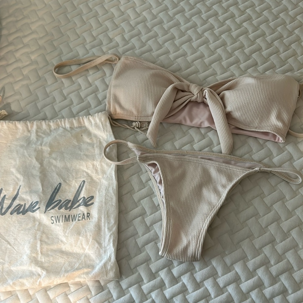 Wave babe swimwear Lola bikini set